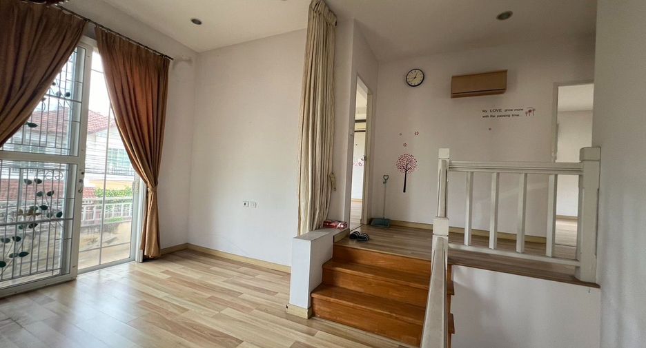 Haus zum Kauf mit 5 Zimmer in Mueang Nonthaburi, Nonthaburi