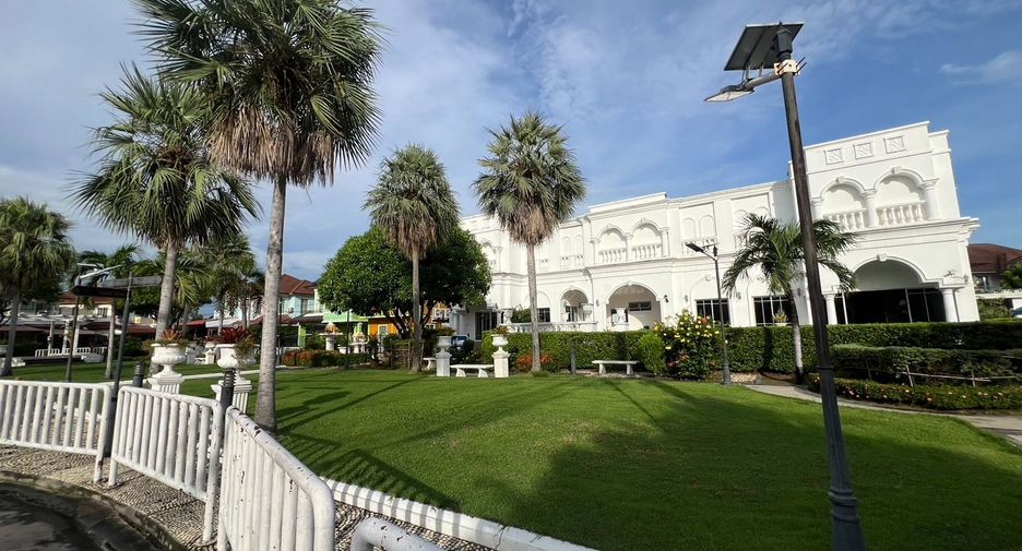 Haus zum Kauf mit 5 Zimmer in Mueang Nonthaburi, Nonthaburi