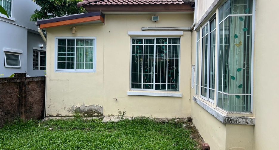 Haus zum Kauf mit 5 Zimmer in Mueang Nonthaburi, Nonthaburi