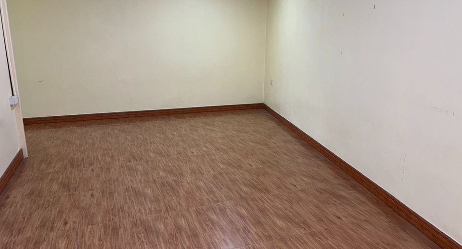 Haus zum Kauf mit 5 Zimmer in Mueang Nonthaburi, Nonthaburi