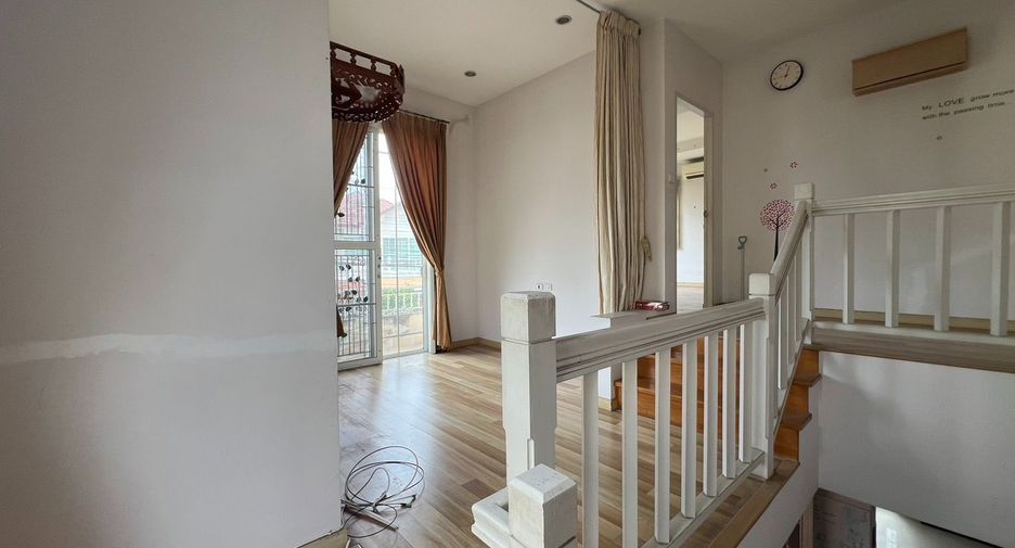 Haus zum Kauf mit 5 Zimmer in Mueang Nonthaburi, Nonthaburi