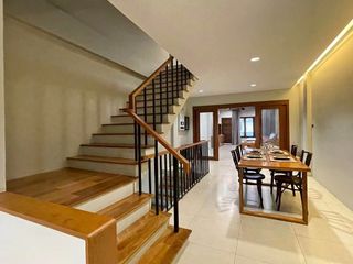 For rent 2 bedrooms townhouse in Yan Nawa, Bangkok