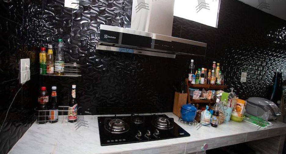 For rent and for sale 3 bedrooms house in Mueang Pathum Thani, Pathum Thani