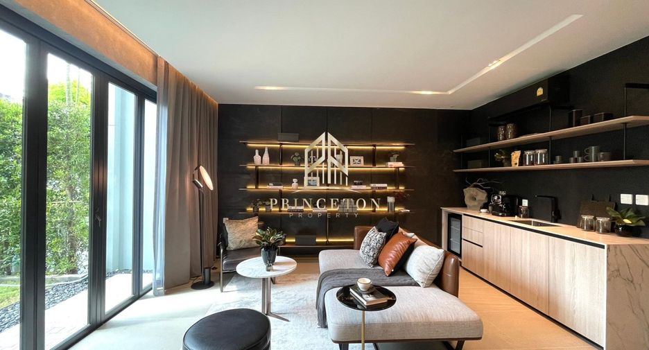 Casa en alquiler y en venta de 4 habitaciones en Saphan Sung, Bangkok