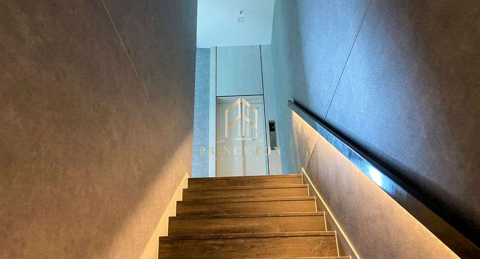 Casa en alquiler y en venta de 4 habitaciones en Saphan Sung, Bangkok