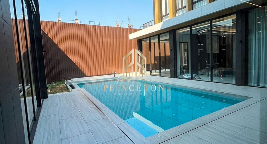 For sale 5 bedrooms house in Bueng Kum, Bangkok