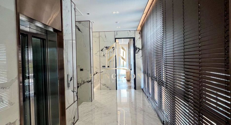 For sale 5 bedrooms house in Bueng Kum, Bangkok