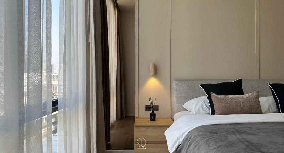 For rent and for sale 1 bed condo in Pathum Wan, Bangkok