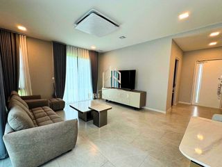 Casa en alquiler de 4 habitaciones en Lat Krabang, Bangkok