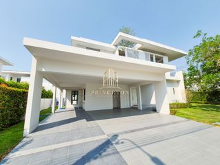 Casa en alquiler de 4 habitaciones en Lat Krabang, Bangkok