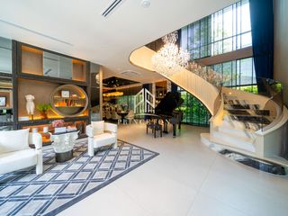 For sale 5 Beds house in Lat Krabang, Bangkok