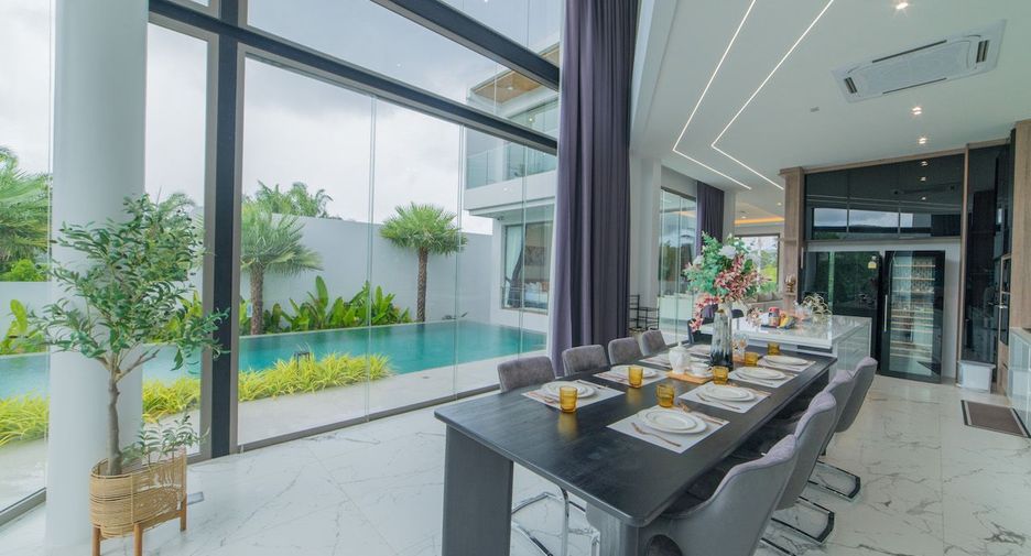 For rent and for sale 5 bedrooms villa in Kathu, Phuket