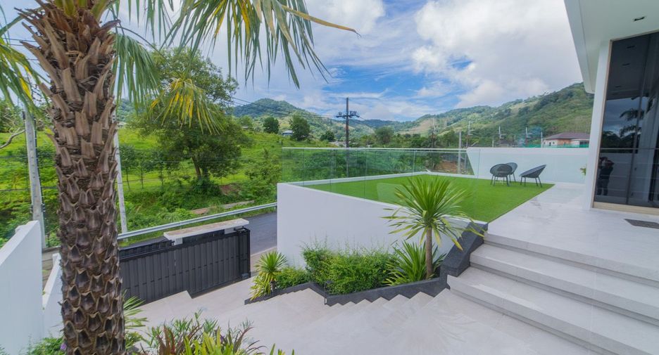 For rent and for sale 5 bedrooms villa in Kathu, Phuket