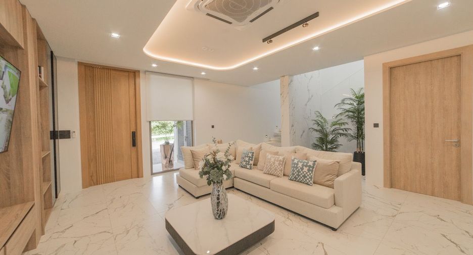 For rent and for sale 5 bedrooms villa in Kathu, Phuket