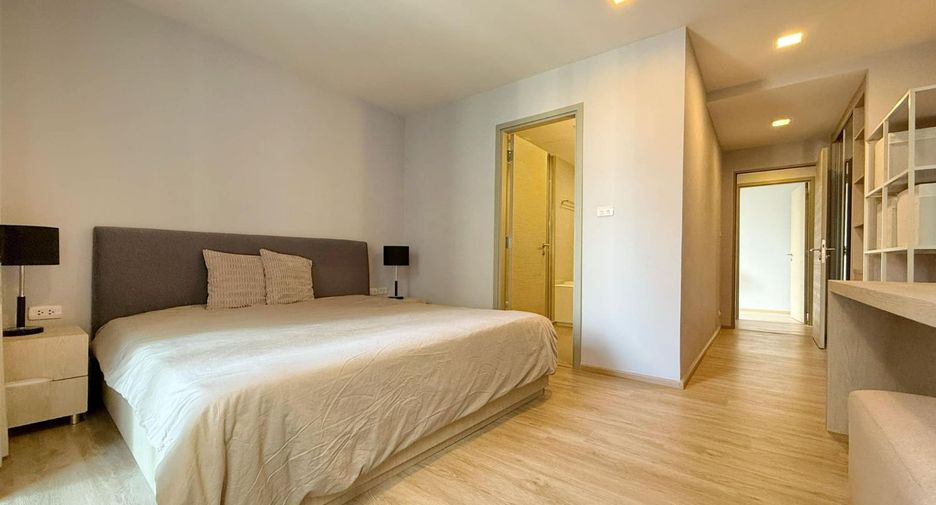 Аренда и продажа 3 спальни кондо в Кхлонг Тоеи, Бангкок