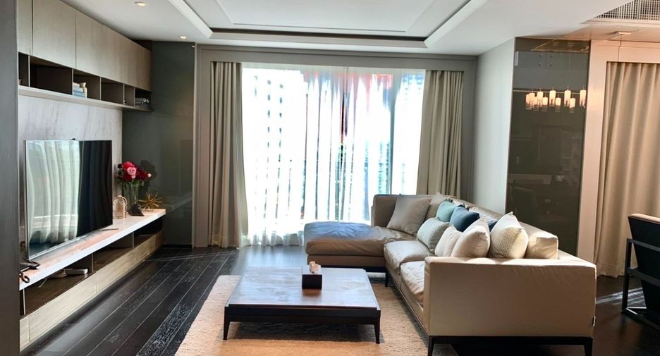 For rent studio condo in Watthana, Bangkok