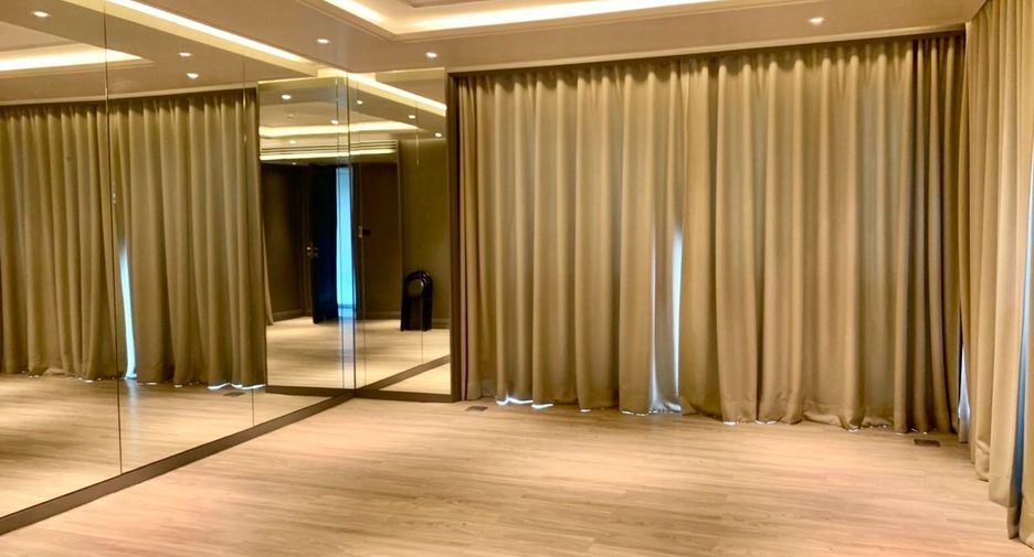 For rent studio condo in Watthana, Bangkok
