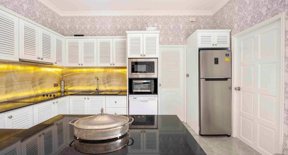 For sale 3 ベッドルーム house in Jomtien, Pattaya
