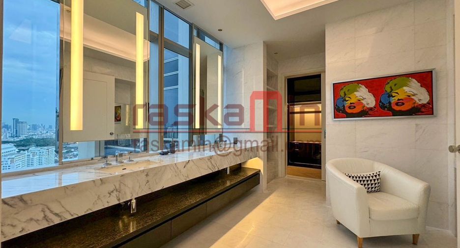 For sale 4 bedrooms condo in Bang Kho Laem, Bangkok
