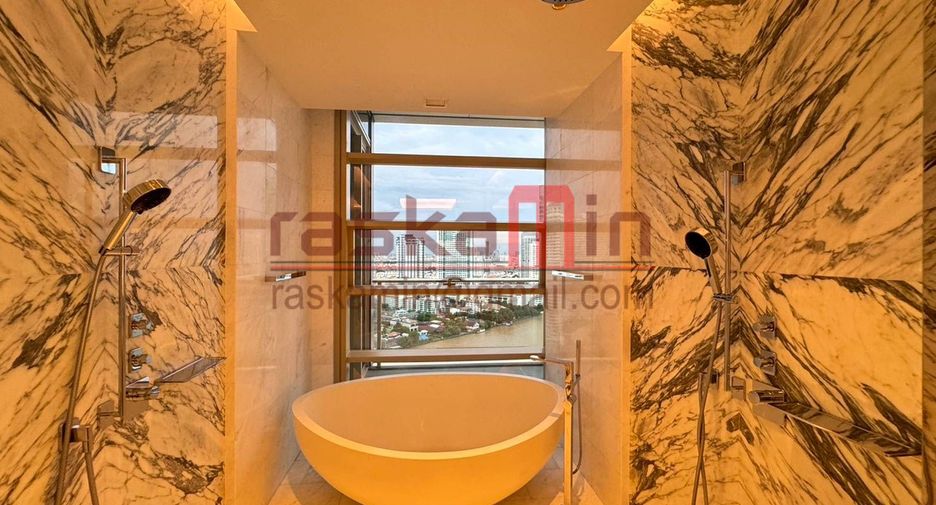For sale 4 bedrooms condo in Bang Kho Laem, Bangkok