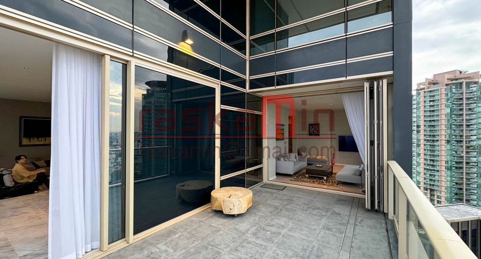 For sale 4 bedrooms condo in Bang Kho Laem, Bangkok