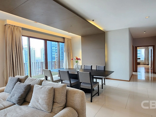 Condo en venta de 2 habitaciones en Khlong Toei, Bangkok