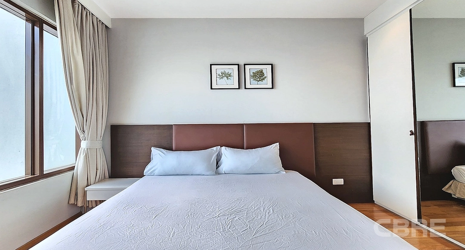 For sale 2 ベッドルーム condo in Khlong Toei, Bangkok