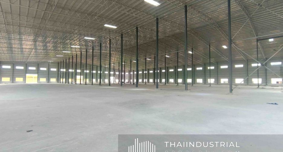 For rent warehouse in Ban Bueng, Chonburi