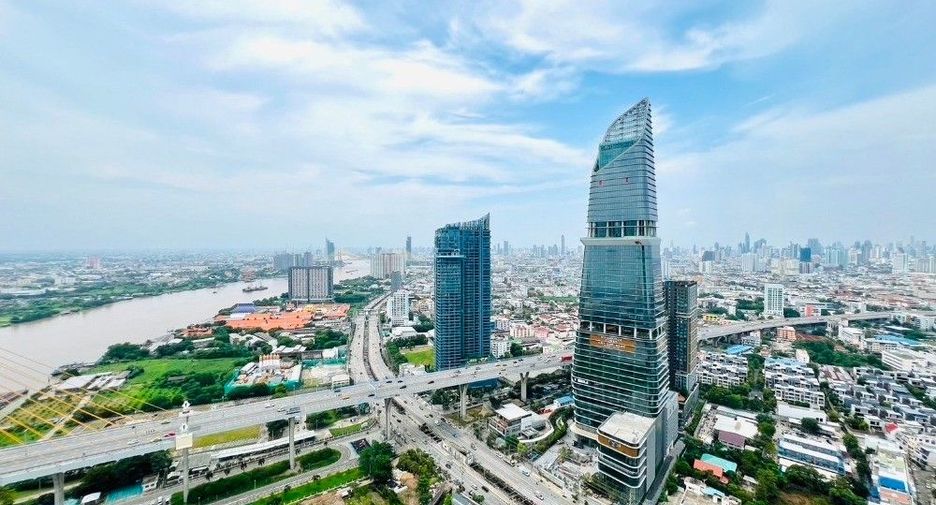 À louer et à vendre 3 chambres condo à Yan Nawa, Bangkok