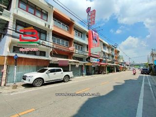 For rent 4 bed retail Space in Mueang Nonthaburi, Nonthaburi