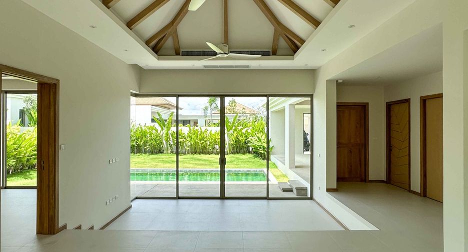 For sale 3 bedrooms villa in Thalang, Phuket