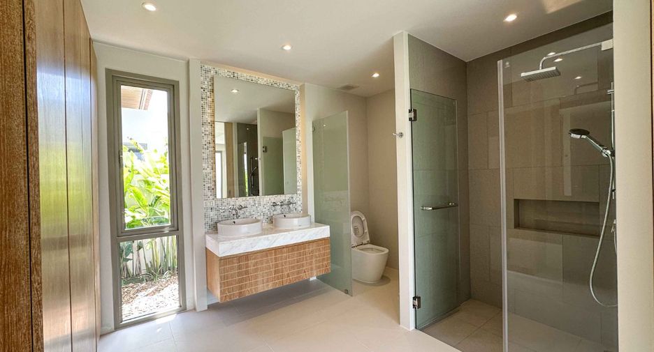 For sale 3 bedrooms villa in Thalang, Phuket