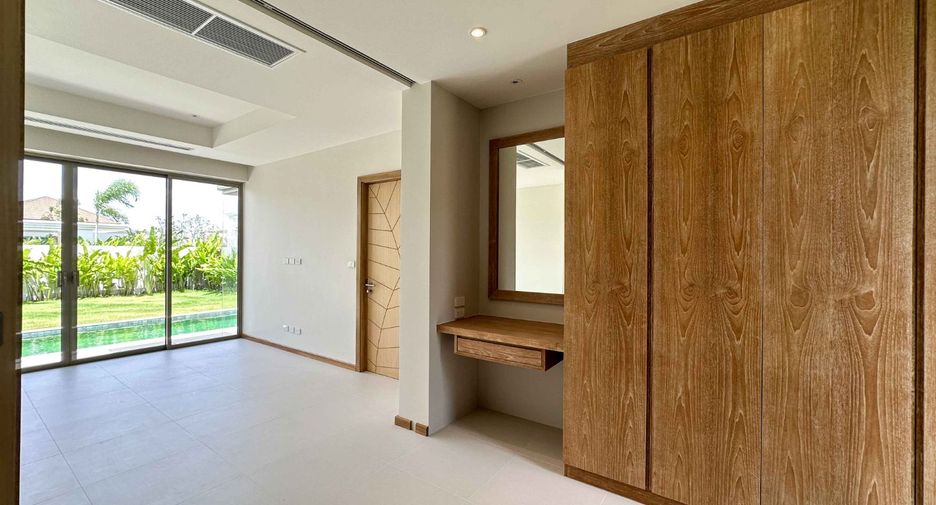 For sale 3 bedrooms villa in Thalang, Phuket