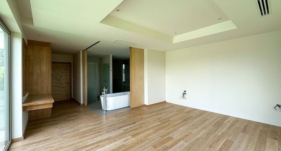 For sale 4 bedrooms villa in Thalang, Phuket