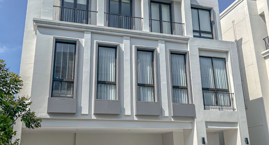 For rent and for sale 5 bedrooms house in Lat Krabang, Bangkok