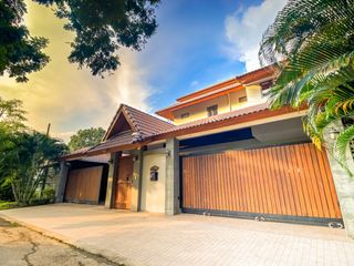For rent 5 bedrooms house in Mueang Chiang Mai, Chiang Mai