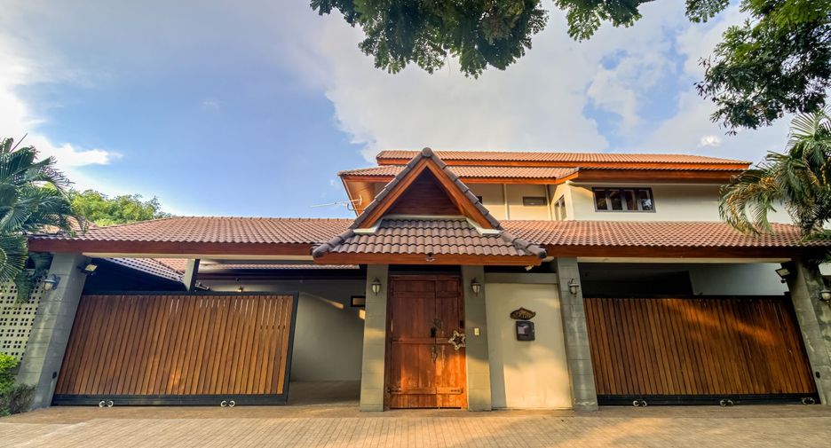 Casa en alquiler de 5 habitaciones en Mueang Chiang Mai, Chiang Mai
