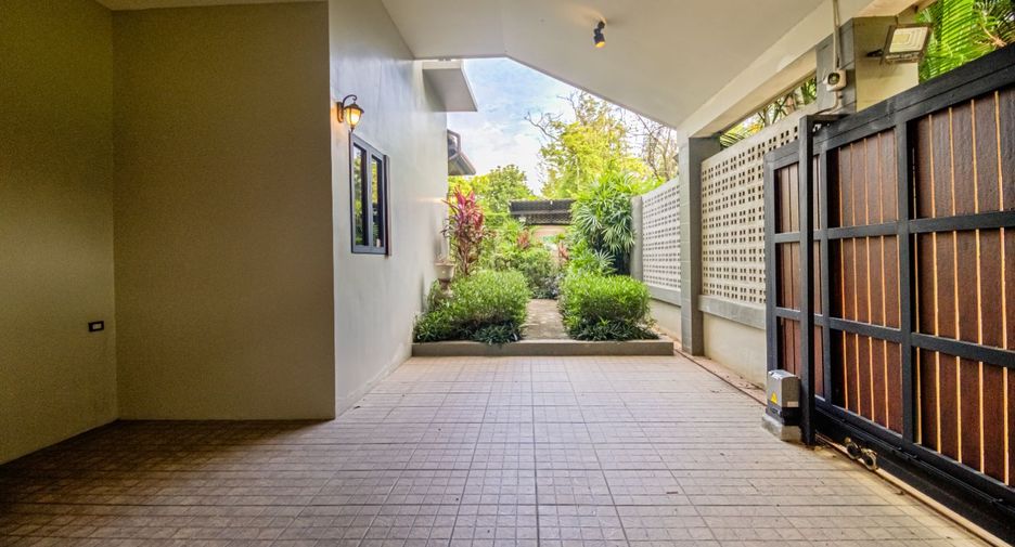 Casa en alquiler de 5 habitaciones en Mueang Chiang Mai, Chiang Mai