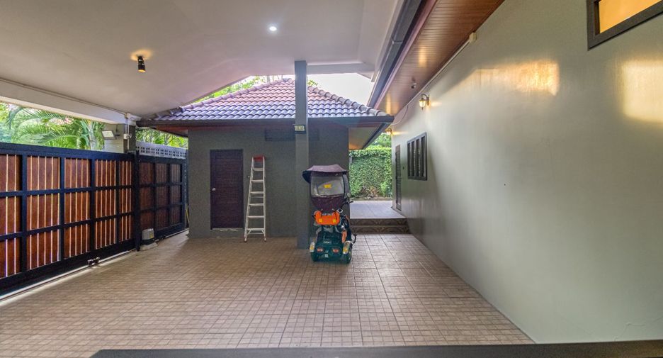 Casa en alquiler de 5 habitaciones en Mueang Chiang Mai, Chiang Mai