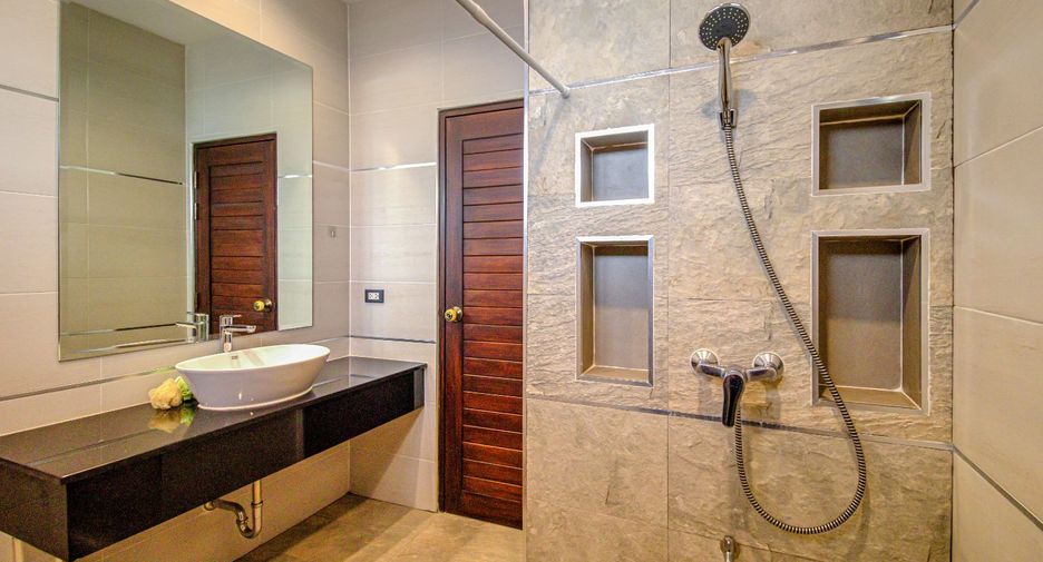 Casa en alquiler de 5 habitaciones en Mueang Chiang Mai, Chiang Mai
