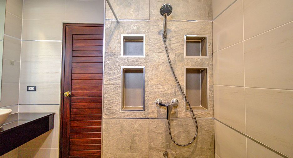 Casa en alquiler de 5 habitaciones en Mueang Chiang Mai, Chiang Mai