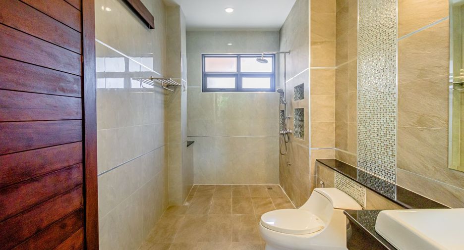 Casa en alquiler de 5 habitaciones en Mueang Chiang Mai, Chiang Mai