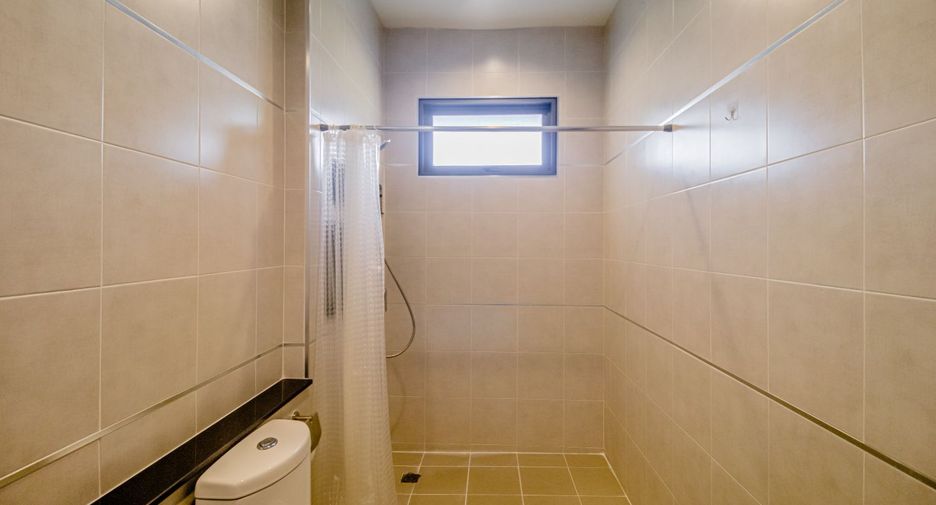 Casa en alquiler de 5 habitaciones en Mueang Chiang Mai, Chiang Mai
