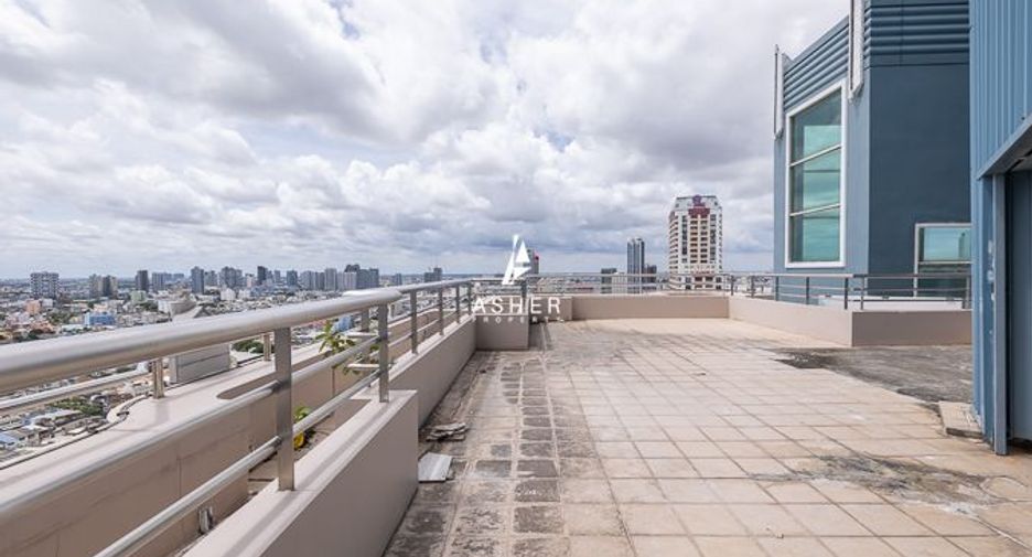 For sale 4 bedrooms condo in Bang Kho Laem, Bangkok