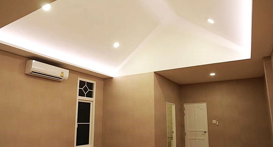 For rent 4 bedrooms house in Bang Phli, Samut Prakan