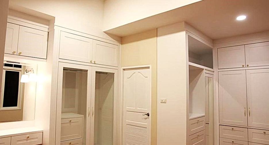 For rent 4 bedrooms house in Bang Phli, Samut Prakan