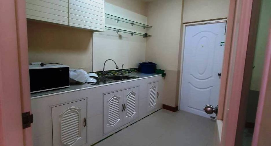 For rent 3 bedrooms house in Pak Kret, Nonthaburi
