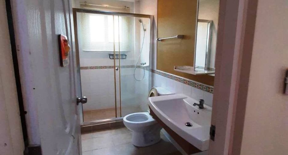 For rent 3 bedrooms house in Pak Kret, Nonthaburi