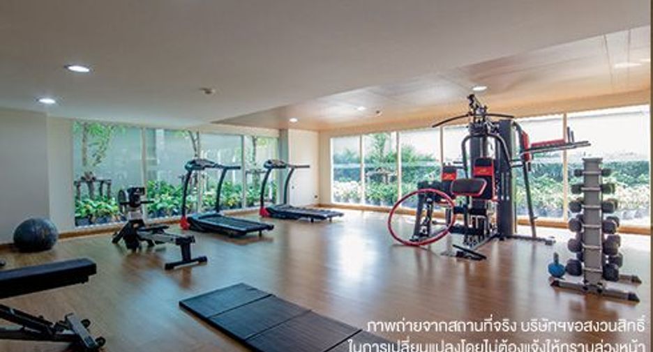 Condo en alquiler de 3 habitaciones en Khlong Toei, Bangkok