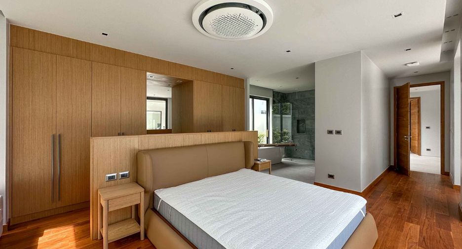 For sale 4 bedrooms villa in Thalang, Phuket
